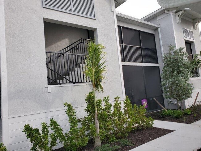 Building Photo - 14184 Heritage Landing Blvd