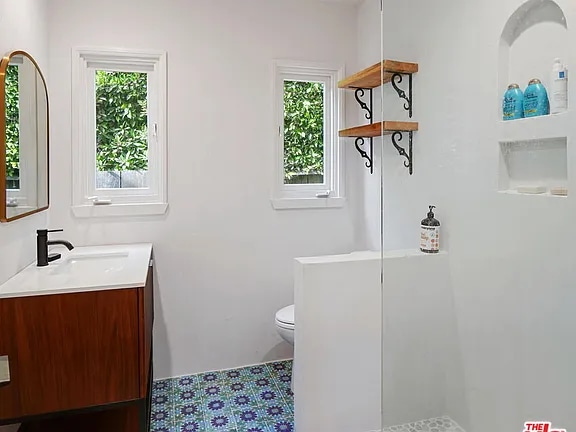 Building Photo - 628 Euclid St