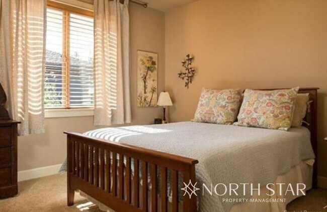 Building Photo - 4 Bed, 3 Bath w/ 3,030 sqft of perfection in Renaissance Ridge