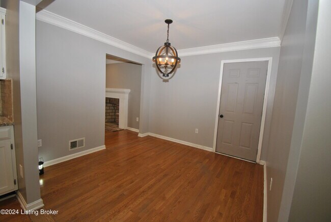 Foto del edificio - 1910 Janlyn Rd