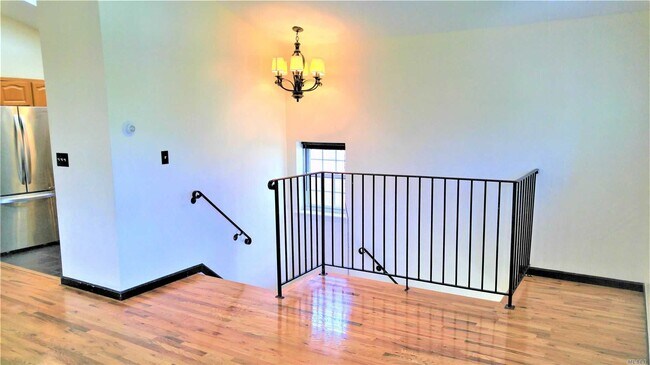 Building Photo - 1505 Waterstone Dr