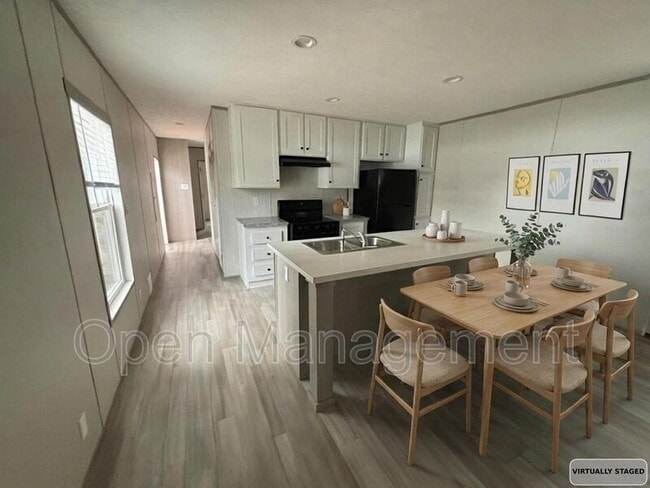 Building Photo - 356 Bayhead Dr