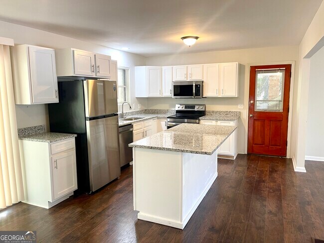 Building Photo - 5435 Winstead Ct SW