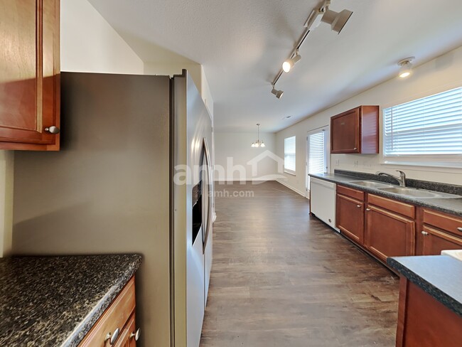 Foto del edificio - 2504 Tulip Poplar Cir