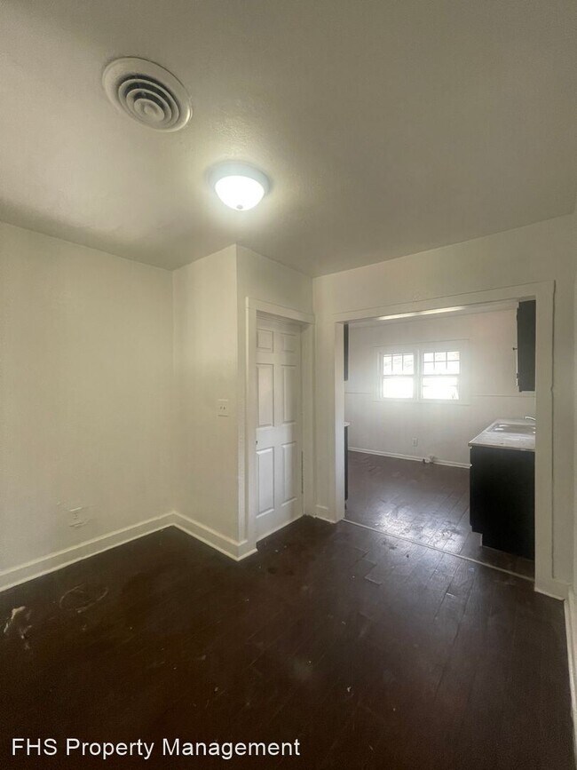 Foto del edificio - 2 br, 1 bath House - 815 E Locust