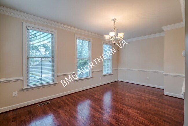 Foto del edificio - 3316 S Kemper Rd