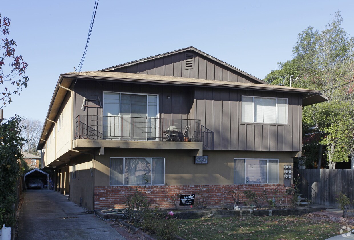 Foto principal - 1521 Saint Charles St