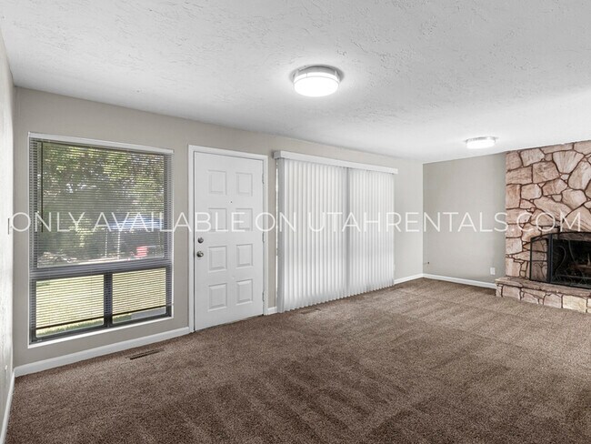 Building Photo - 6773 S 1300 W
