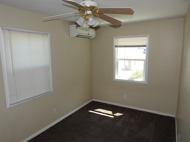 Building Photo - 3848 Corona Ave