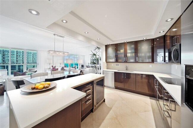 Foto del edificio - 2301 Collins Ave