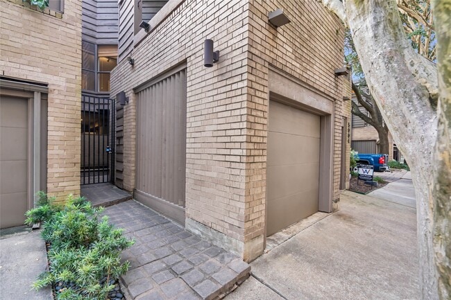 Foto del edificio - 5004 Bayard Ln