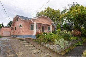 Building Photo - 3748 NE 23rd Ave