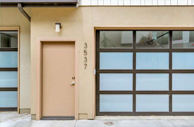 Foto del edificio - 3537 N Prospect Ln