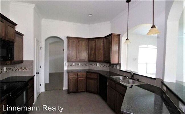 Building Photo - 3 br, 2 bath House - 3601 Tatonka Drive