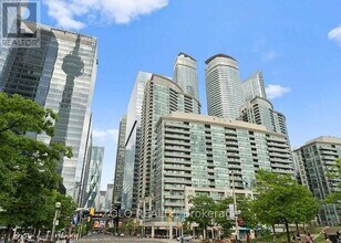 Building Photo - 30 Grand Trunk Crescent