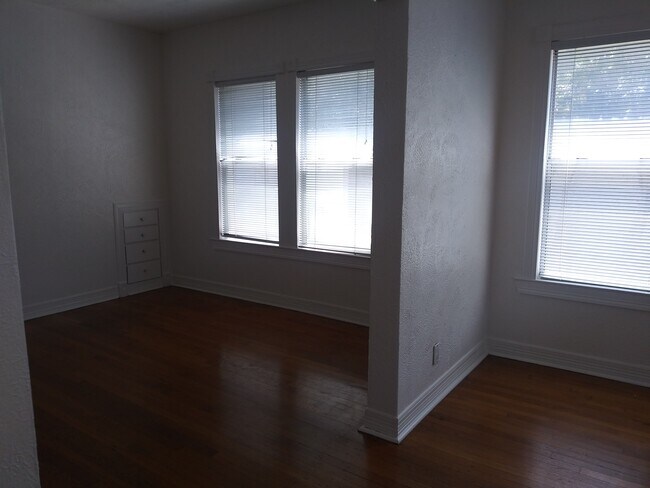 Foto del edificio - 4224 Cole Ave