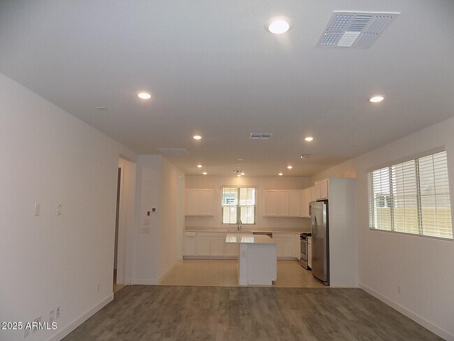 Foto del edificio - 1159 E Sabino Dr