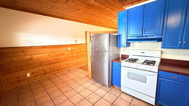 Foto del edificio - 54080 Pine Crest Ave