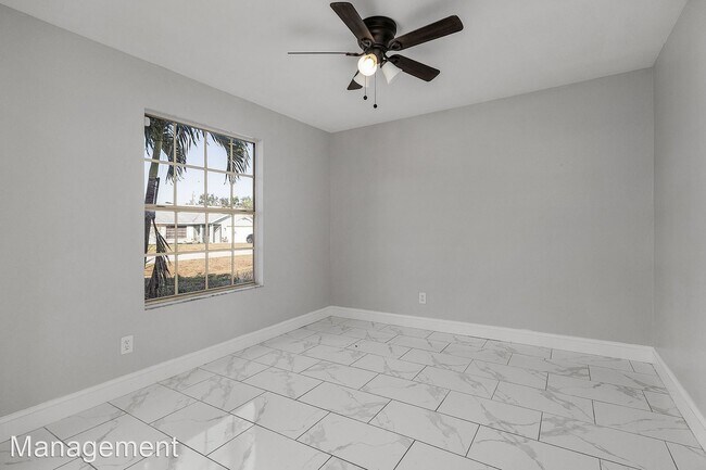 Building Photo - 3 br, 2 bath House - 17545 Fuchsia Road