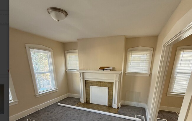 Foto del edificio - 2BR house with unfinished basement