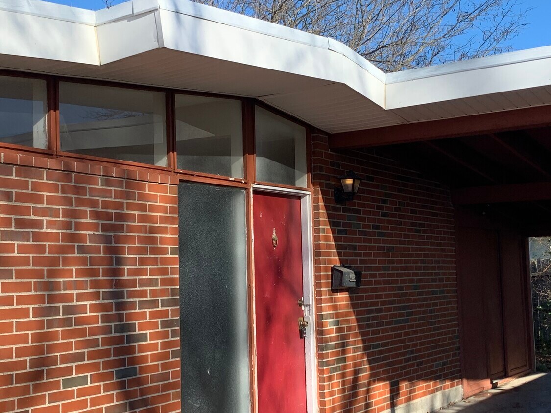 8465 January Ave, Berkeley, MO 63134 House Rental in Berkeley, MO