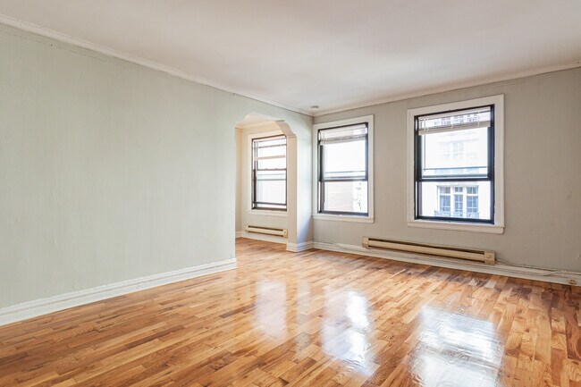 Foto del edificio - 433 W Roscoe St