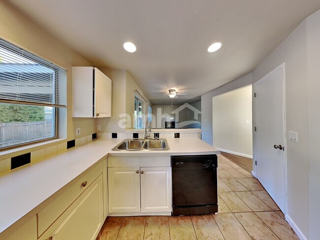 Foto del edificio - 21617 43rd Ave Ct E