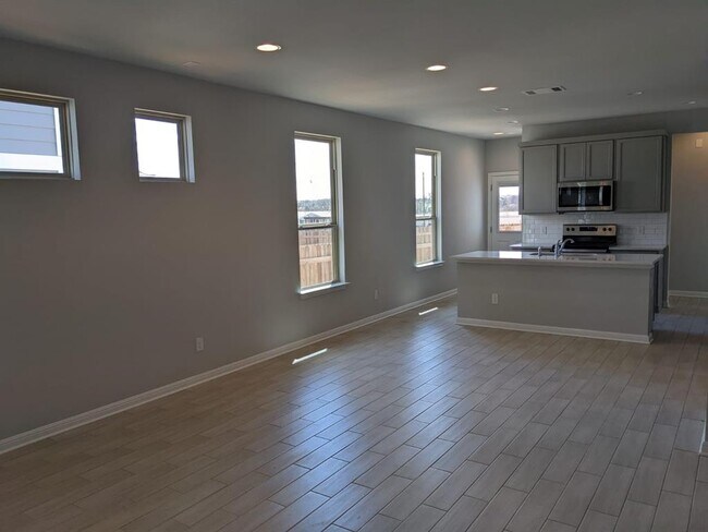 Building Photo - 409 Unforgiven Ln