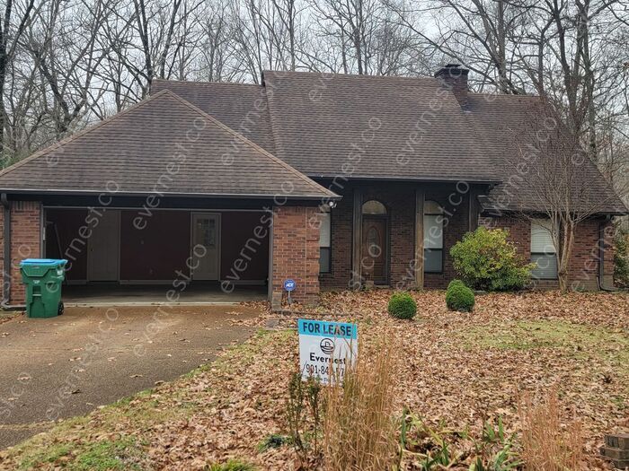 2353 Geneva Dr, Nesbit, MS 38651 House for Rent in Nesbit, MS