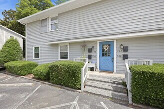 Building Photo - 328 River Walk Dr