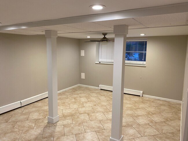 Sala de estar - 9 Irish Ln