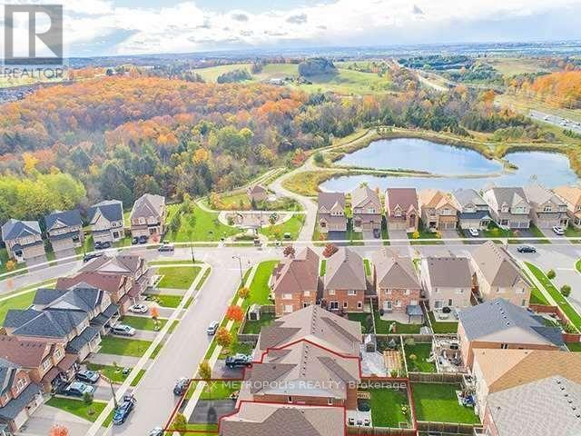 Photo du bâtiment - 10 Harvest Hills Blvd