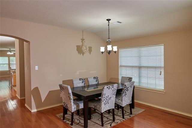 Foto del edificio - 4616 Brighton Dr