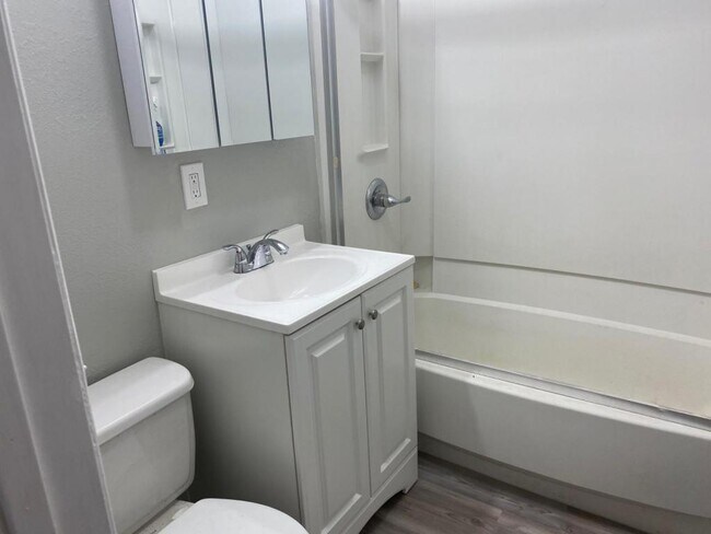 Foto del edificio - 2429 sw 25th dr