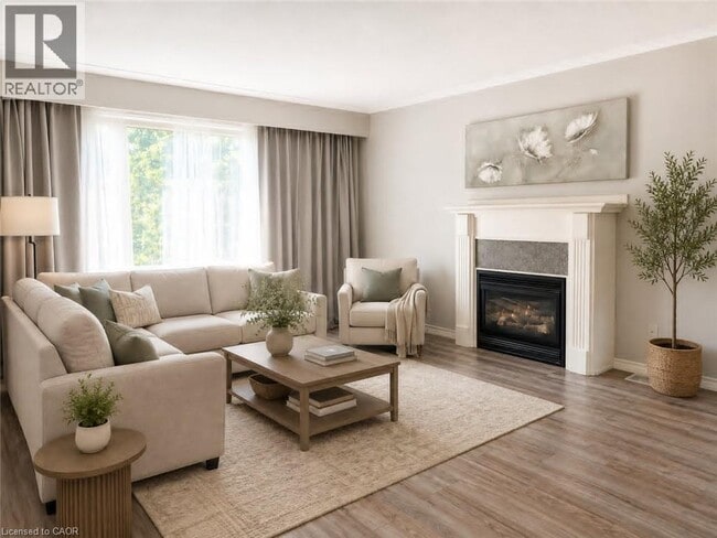 Building Photo - 580 Forest Hill Dr