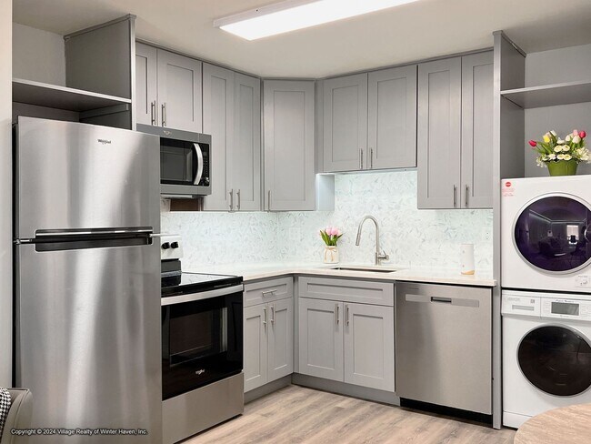 Interior Photo - The Jade