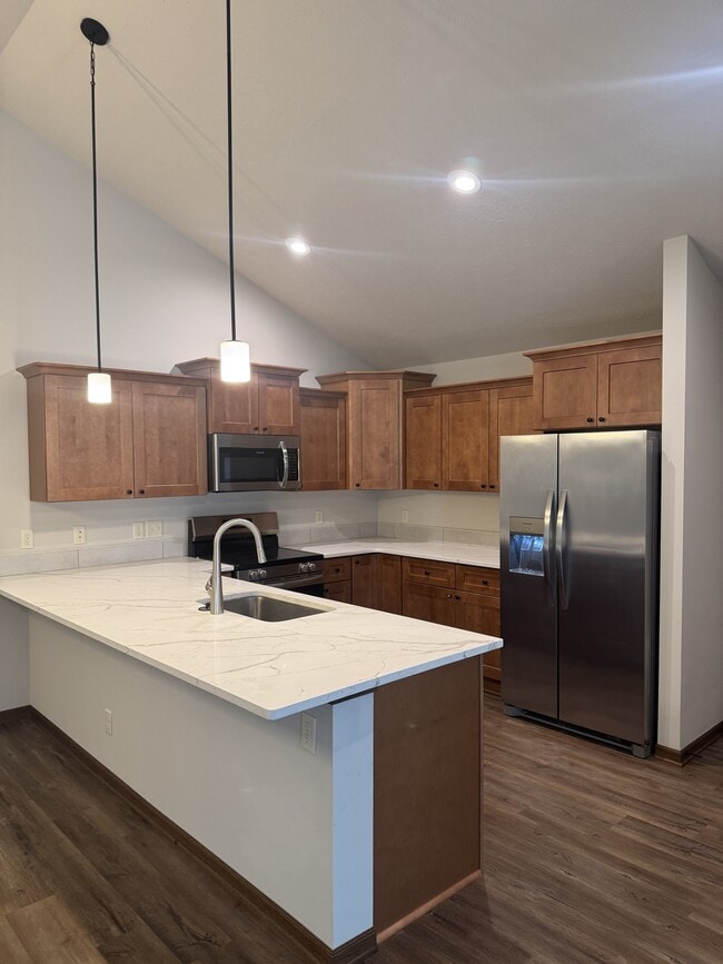 Building Photo - 6355 S 7th Pl