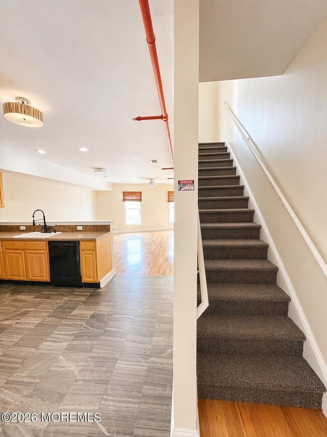 Foto del edificio - 616 Mattison Ave