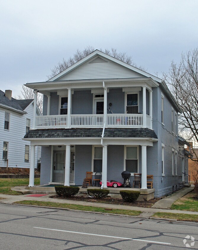 Building Photo - 231 E Market St