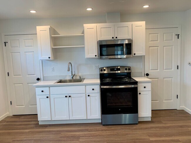 Building Photo - 1518 Costa Street