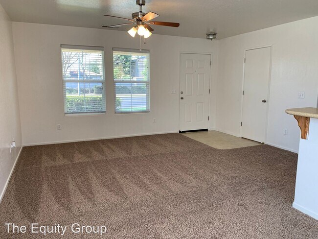 Building Photo - 1720-1720 Paseo Del Lago