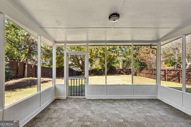 Building Photo - 300 Carrington Way