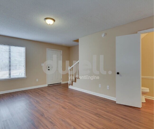 Building Photo - 3508 Woodlake Rd