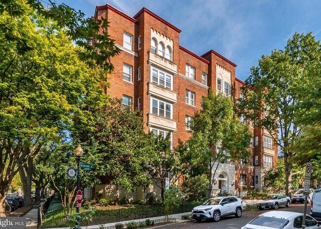 Foto del edificio - 1615 Kenyon St NW