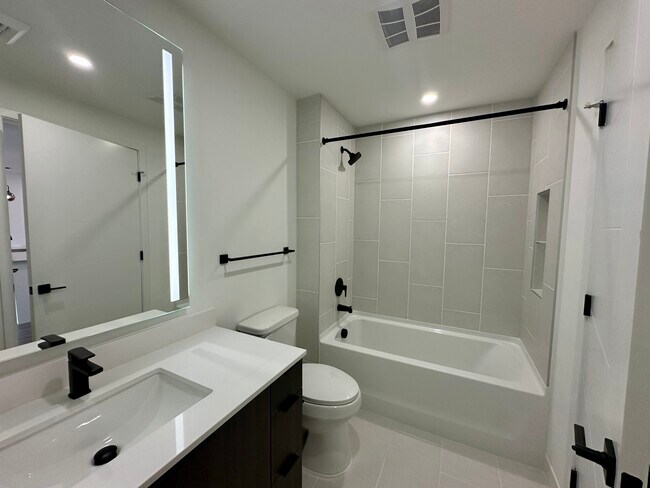 Foto del edificio - 52 NW 32nd St