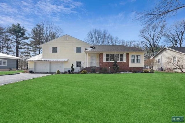 Primary Photo - 234 Totowa Rd