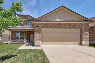 Building Photo - 5636 Sacco St