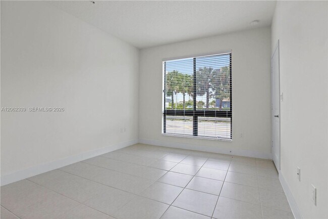 Foto del edificio - 8001 NW 41st St
