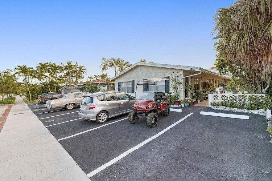 Primary Photo - 4649 Bougainvilla Dr