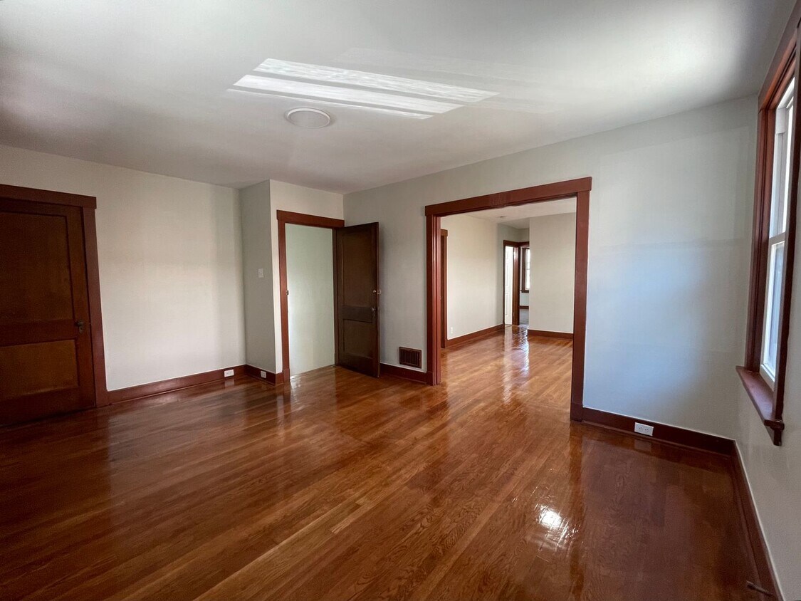Photo - 1155 Rebecca Ave